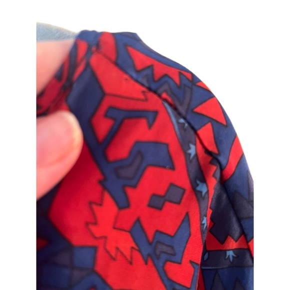 NWT Lucky Brand Red Blue Geometric VNeck Blouse Silk ShortSleeve Large - Picture 6 of 9